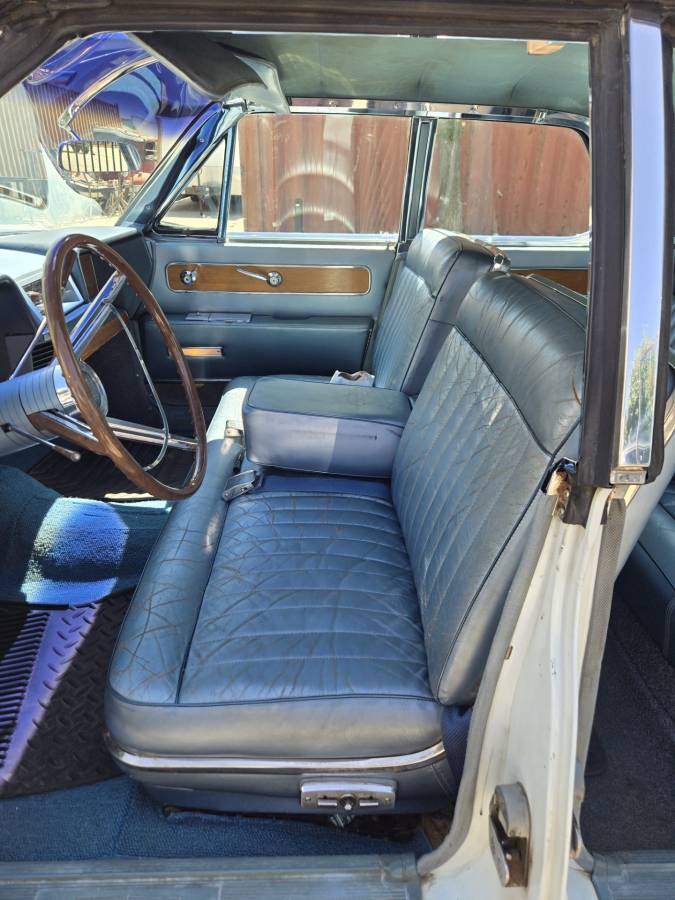 Lincoln-continental-1962-white-9