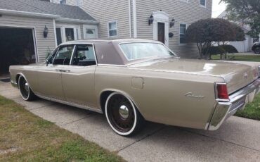 Lincoln-continental-1968-11