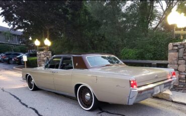 Lincoln-continental-1968-6