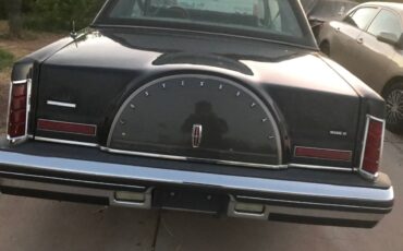 Lincoln-continental-1970-3