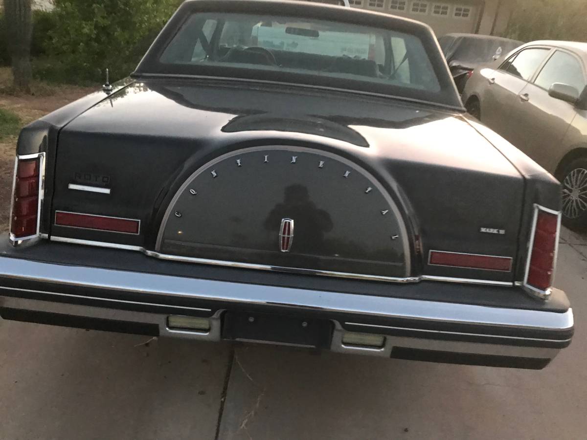 Lincoln-continental-1970-3