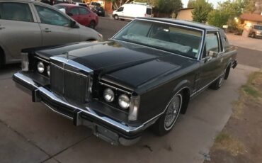 Lincoln-continental-1970