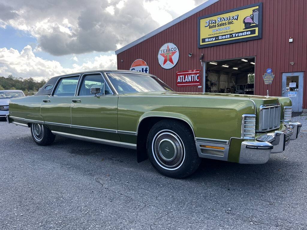 Lincoln-continental-1975-green