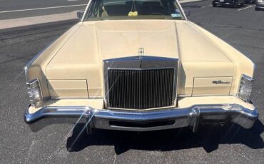 Lincoln-continental-1977-12