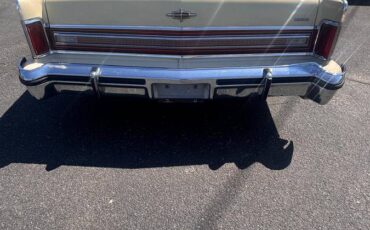 Lincoln-continental-1977-13