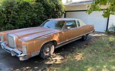 Lincoln-continental-1977-74