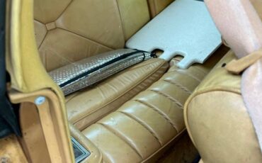 Lincoln-continental-1977-93