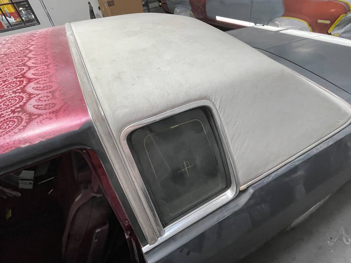 Lincoln-continental-1978-custom-3