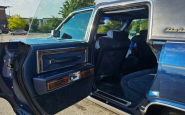 Lincoln-continental-1979-blue-12