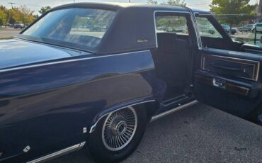 Lincoln-continental-1979-blue-16