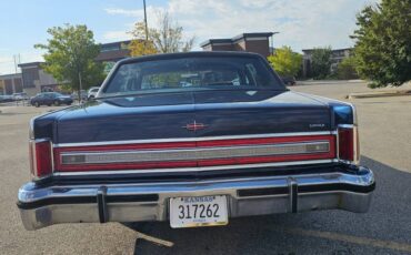 Lincoln-continental-1979-blue-19
