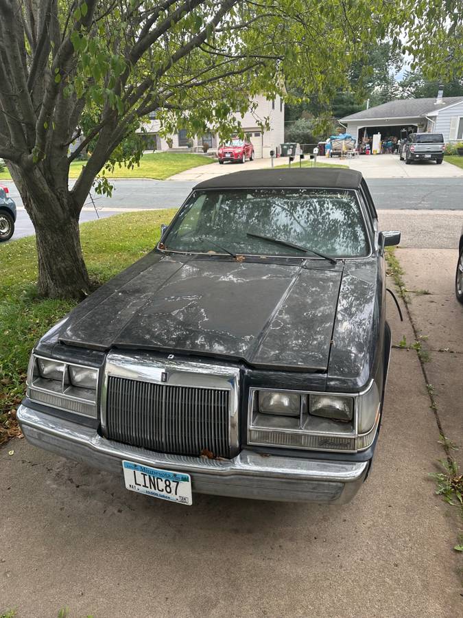 Lincoln-continental-1987-black-1