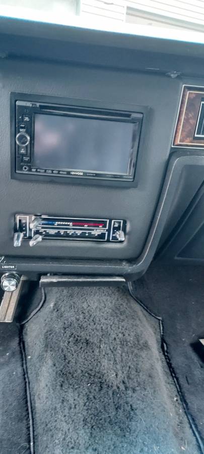 Lincoln-continental-coupe-1978-23