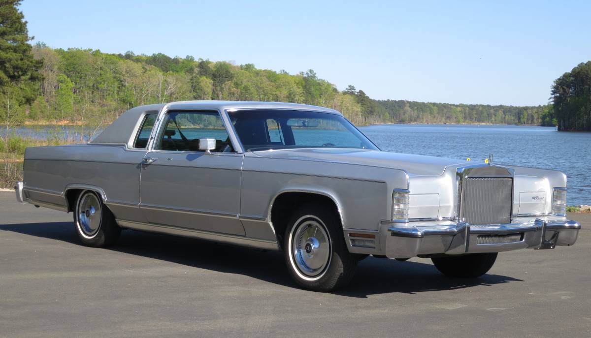 Lincoln-continental-coupe-1978-25