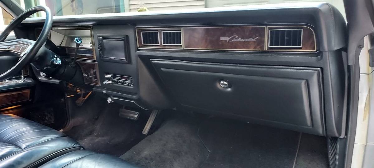 Lincoln-continental-coupe-1978-29