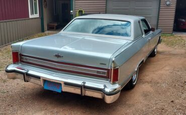Lincoln-continental-coupe-1978-35