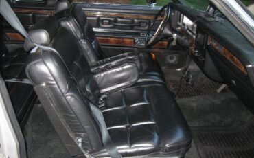 Lincoln-continental-coupe-1978-46