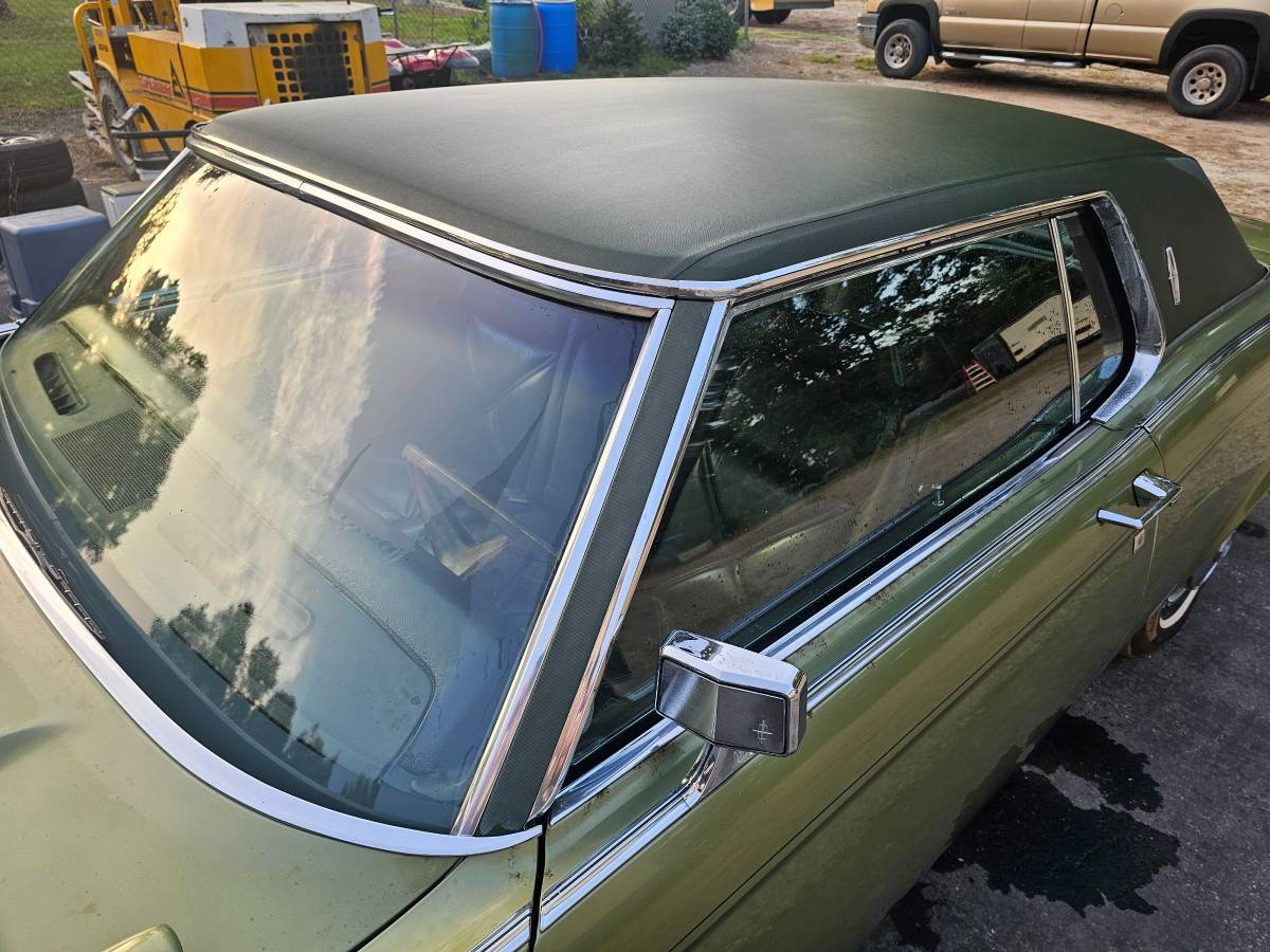 Lincoln-continental-mark-iii-1970-2