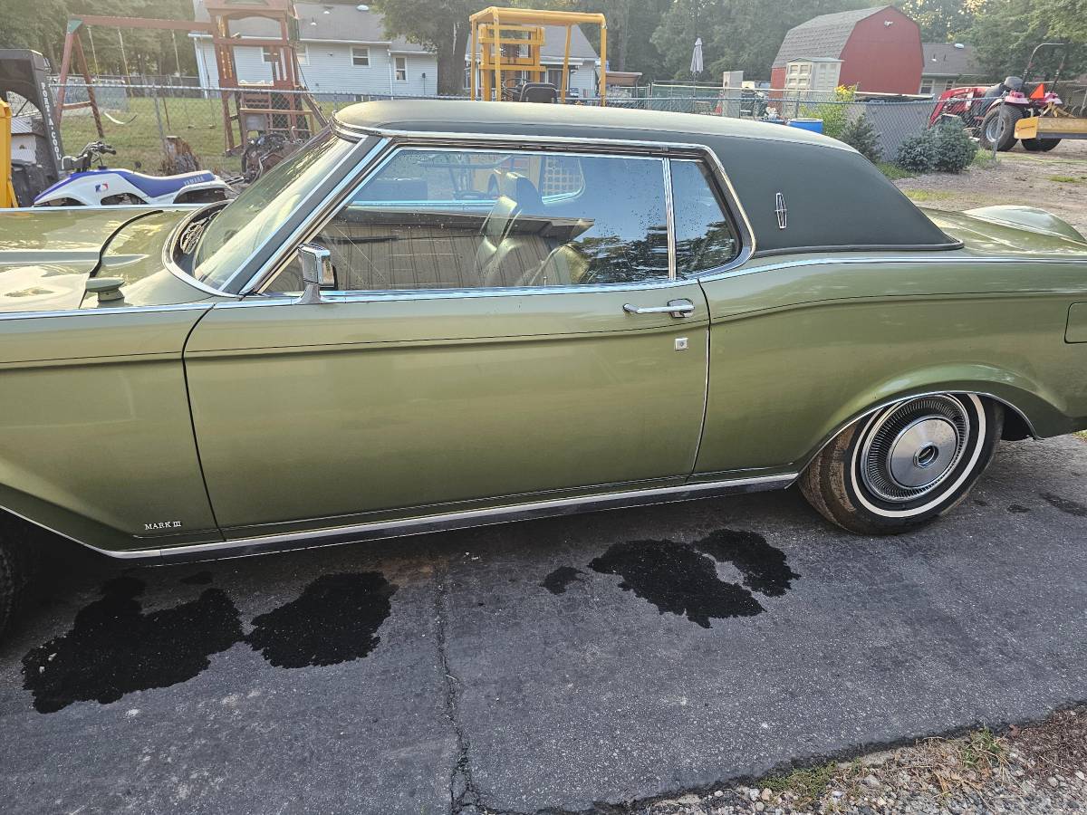 Lincoln-continental-mark-iii-1970-5
