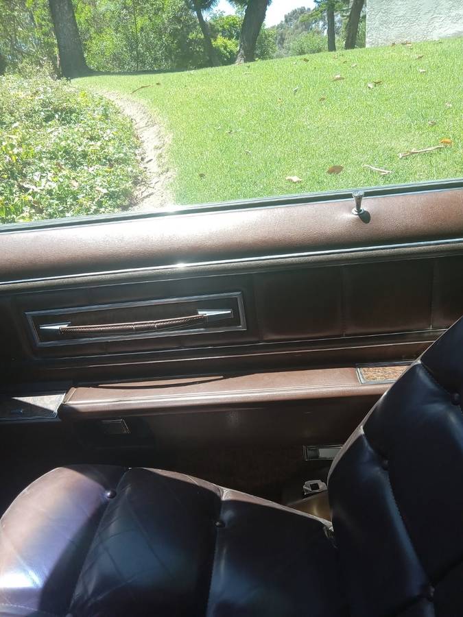 Lincoln-continental-mark-iv-1972-custom-3