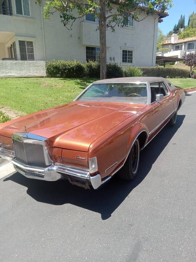 Lincoln-continental-mark-iv-1972-custom-4