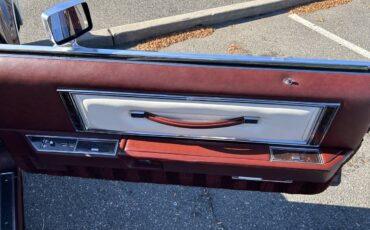 Lincoln-continental-mark-v-1978-red-10