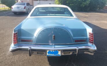 Lincoln-continental-mark-v-1979-blue
