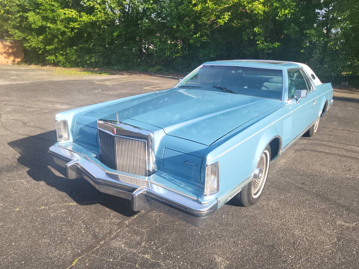 Lincoln-continental-mark-v-1979-blue-5