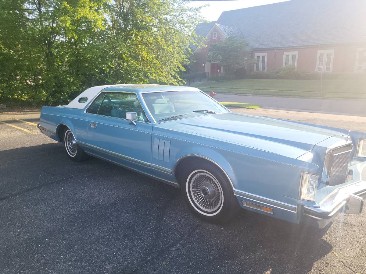 Lincoln-continental-mark-v-1979-blue-6