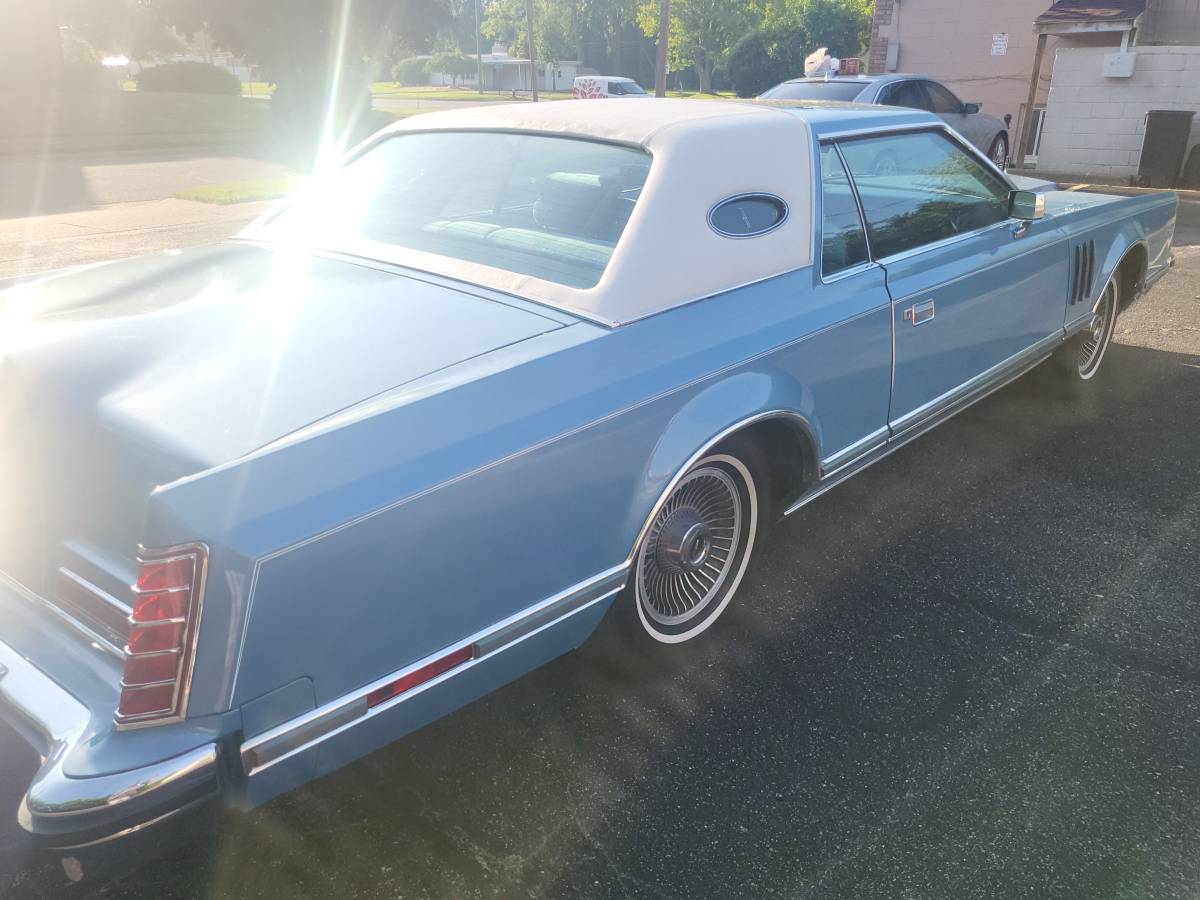Lincoln-continental-mark-v-1979-blue-7