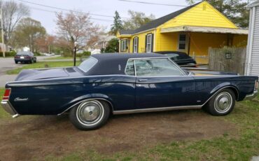 Lincoln-mark-3-1971-blue-1
