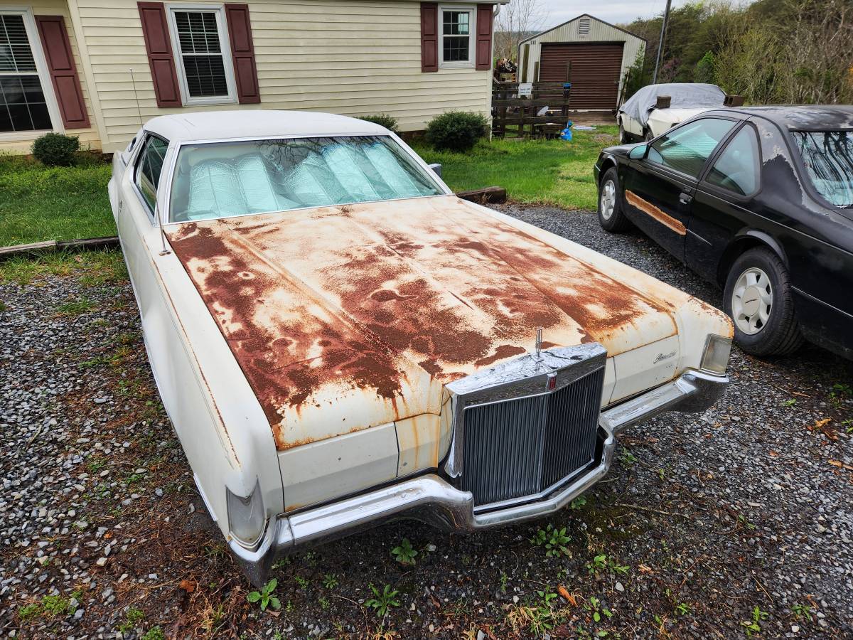 Lincoln-mark-iv-1972-white-1