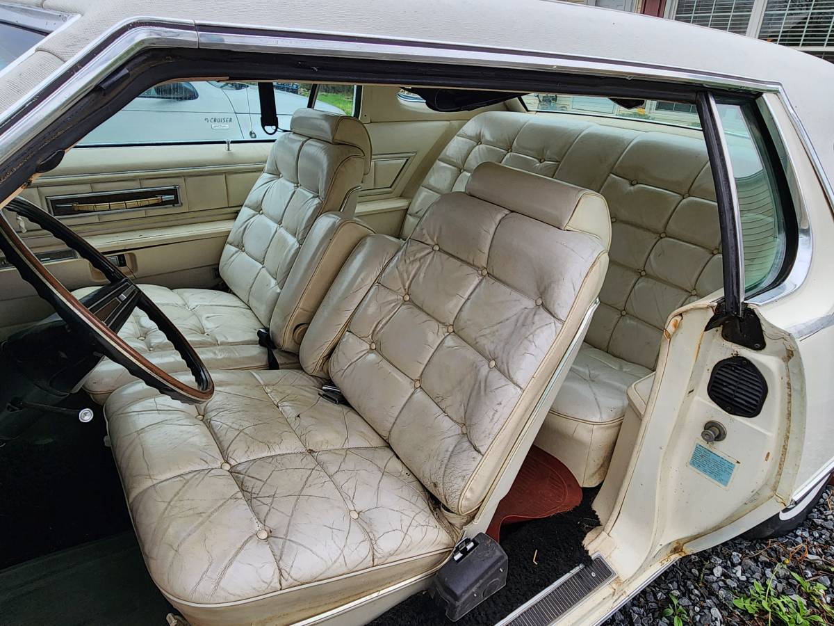 Lincoln-mark-iv-1972-white-6