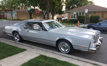 Lincoln-mark-iv-1976-grey-5