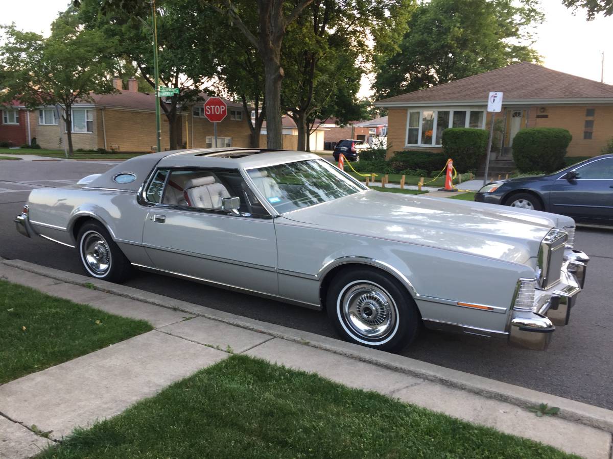 Lincoln-mark-iv-1976-grey-5