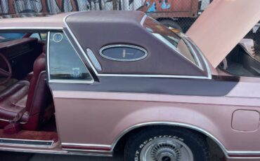 Lincoln-mark-v-1977-red-16