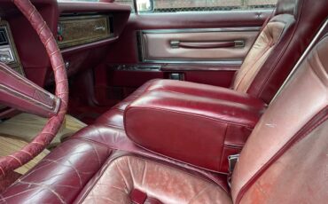 Lincoln-mark-v-1977-red-33