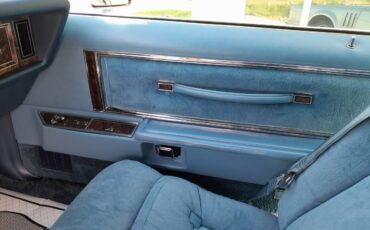 Lincoln-mark-v-1979-17