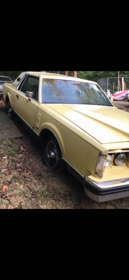 Lincoln-mark-vi-1980-yellow-5