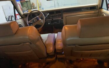 Lincoln-mark-vi-1983-brown-2