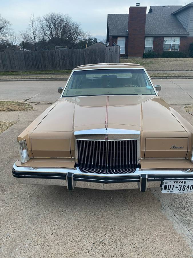 Lincoln-mark-vi-1983-brown-7