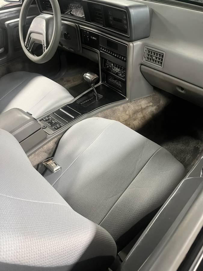 Lincoln-mark-vii-1987-red-7