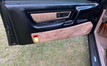 Lincoln-mark-vii-1992-black-10