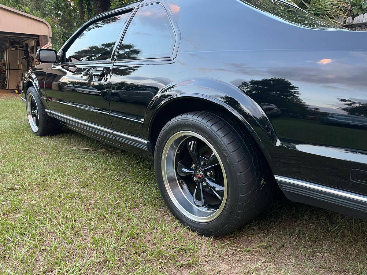 Lincoln-mark-vii-1992-black-4