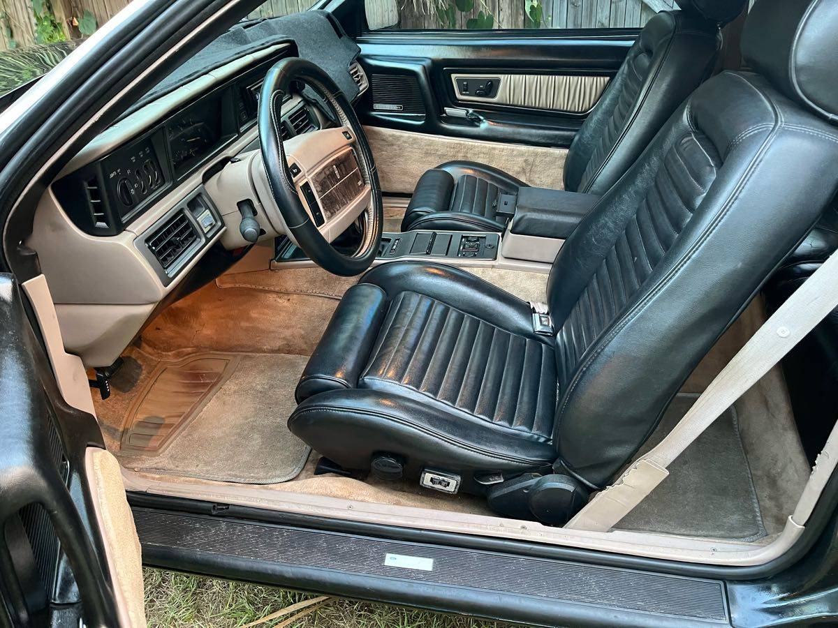 Lincoln-mark-vii-1992-black-7