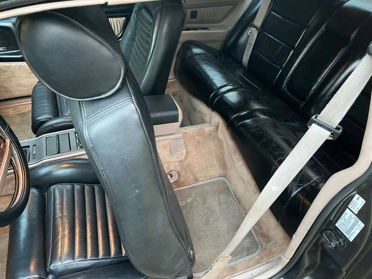 Lincoln-mark-vii-1992-black-9