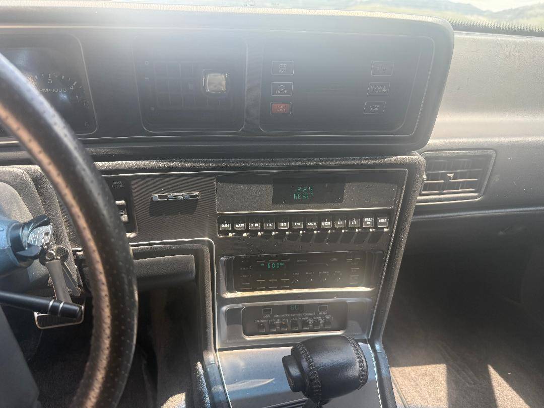 Lincoln-mark-vii-lsc-1989-grey-19