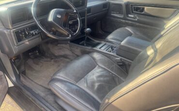 Lincoln-mark-viii-1984-white-3