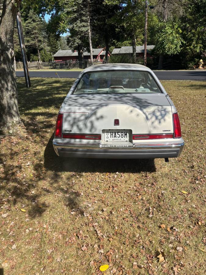 Lincoln-mark-viii-1991-custom-3