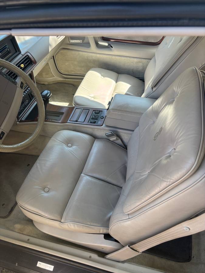 Lincoln-mark-viii-1991-custom-5